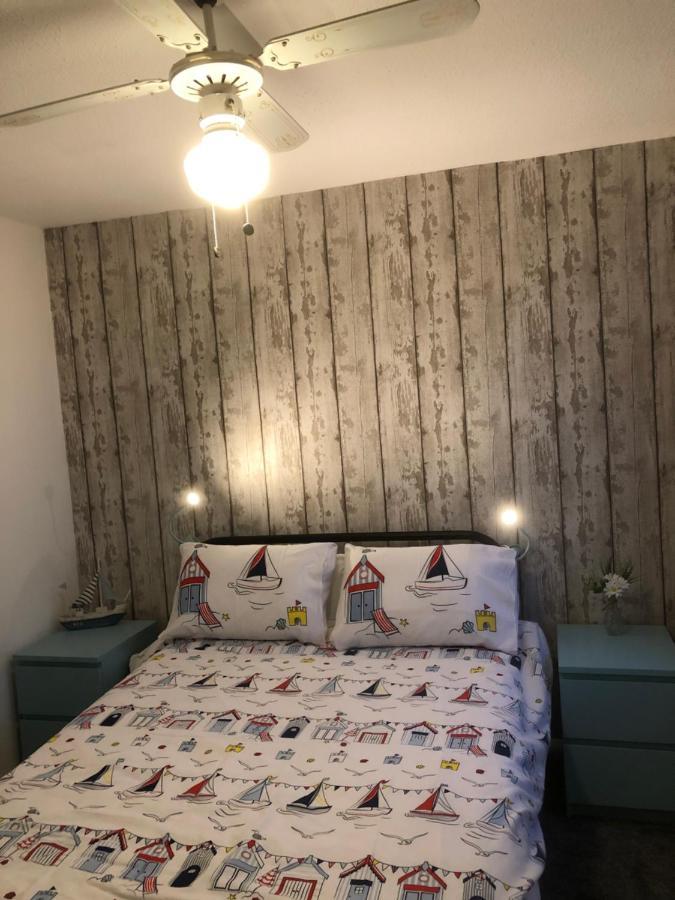 Gwel Y Fenai Lägenhet Y Felinheli Exteriör bild